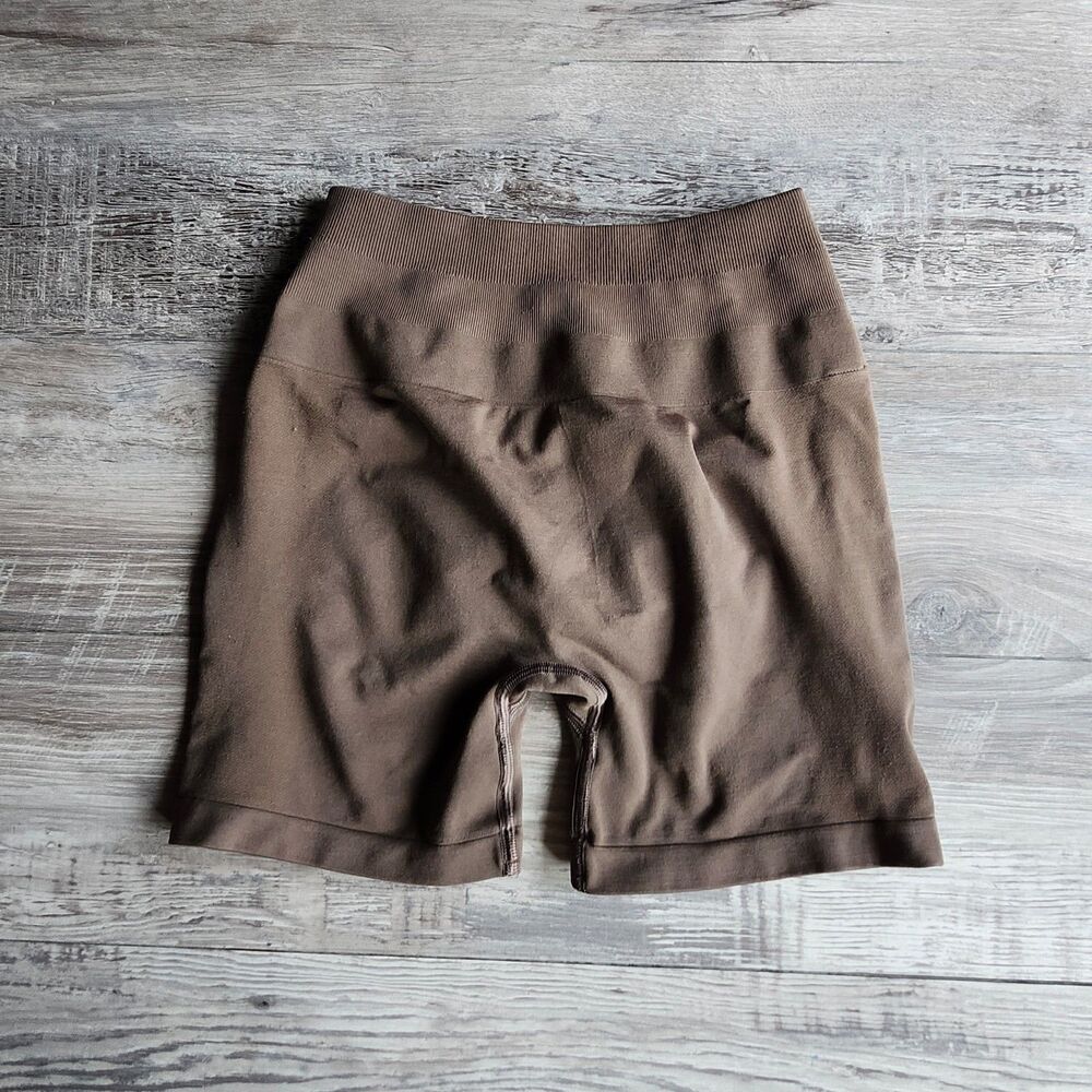 (S) Alphalete shorts